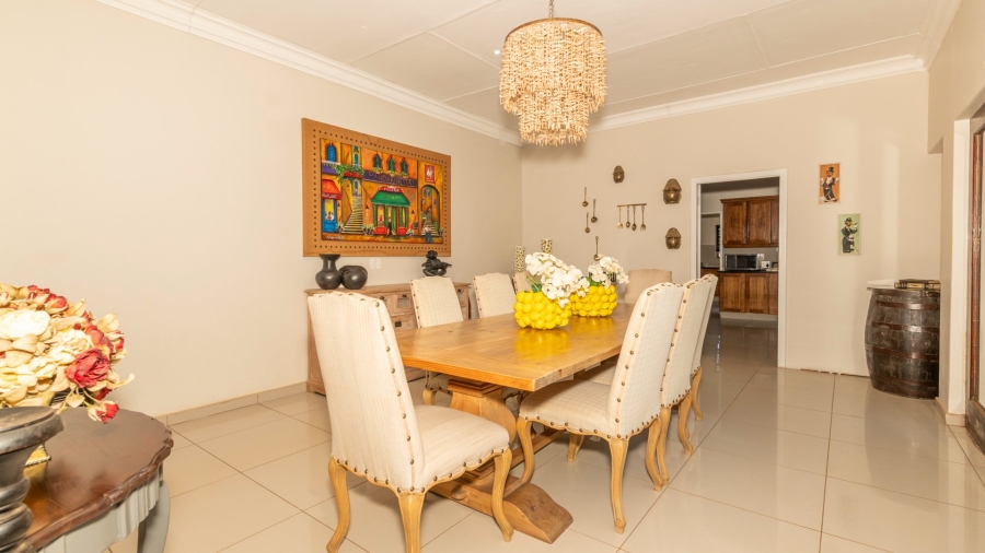 6 Bedroom Property for Sale in Wilkoppies North West